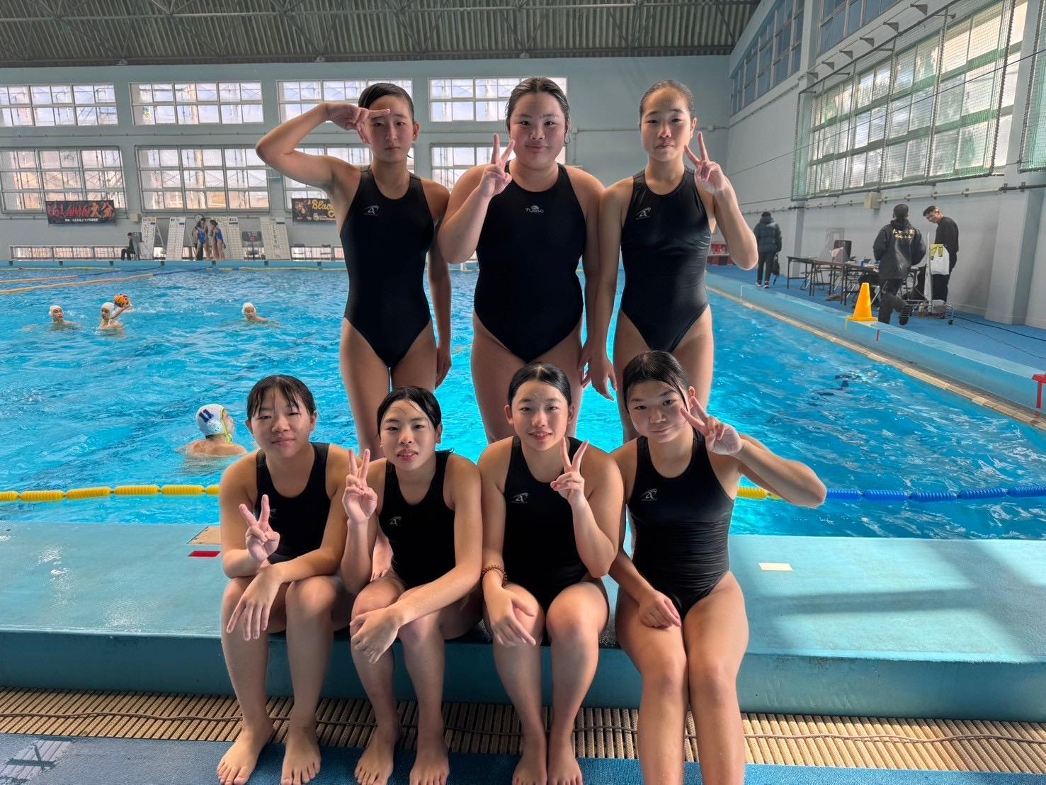 女子中学生 スイミングスクール